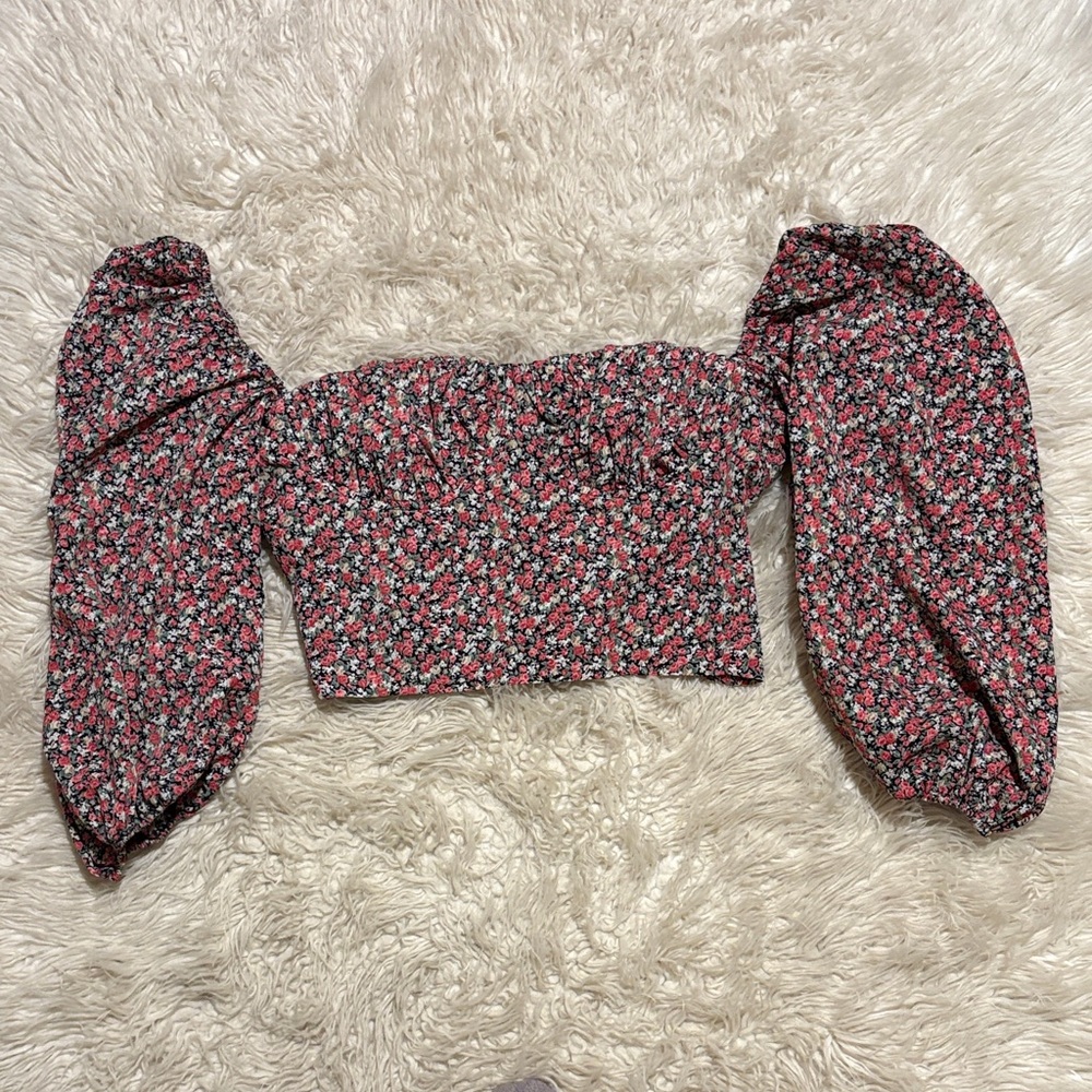 Floral Puff Sleeve Crop Top